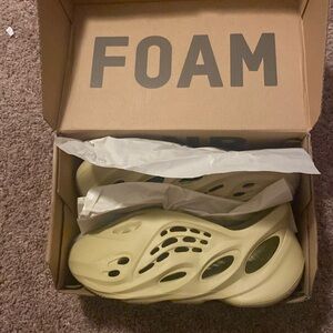Yeezy foam runner